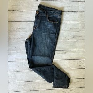 Woman’s 1822 Jeans Size 10P / 30P